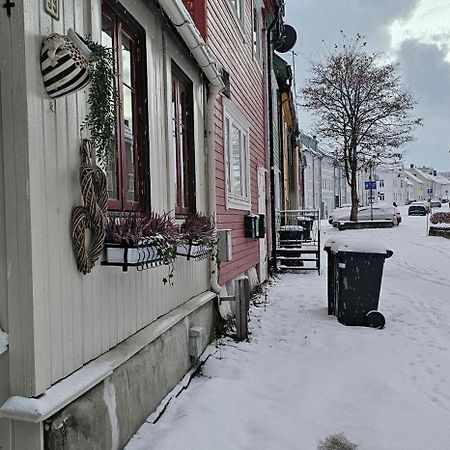 Small Town House Tromso Bagian luar foto